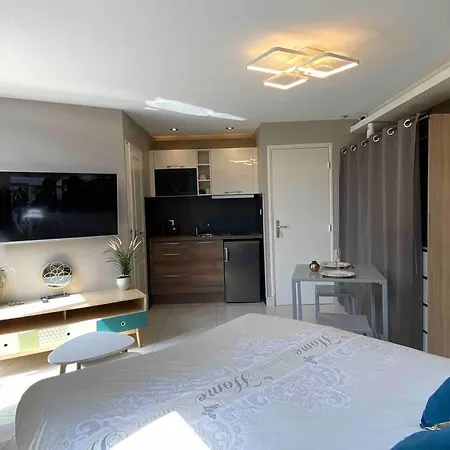 Rdc 2 - Meuble Centre-ville, Au Pied Du Pont Saint Pierre Lägenhet Montluçon